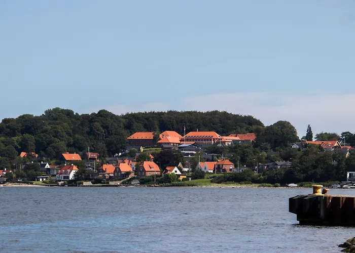 Severin Kursuscenter Og Konferencehotel ホテル ミゼルファート